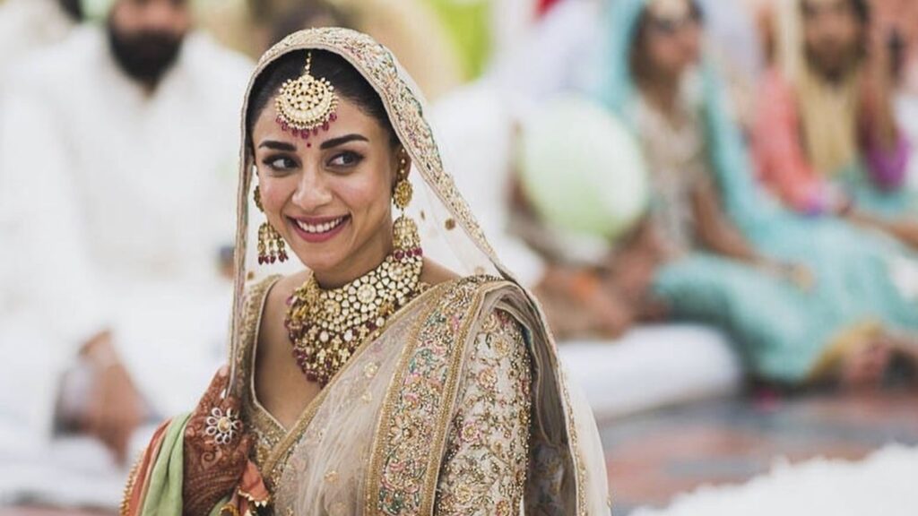 Mumbai real estate: Bollywood actress Amrita Puri buys ₹37-crore luxury apartment in one of India’s tallest buildings