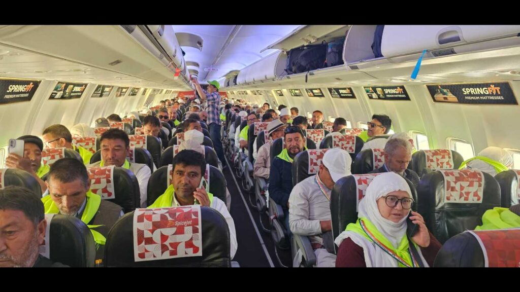 Omar urges Centre for additional Hajj flights to clear backlog
