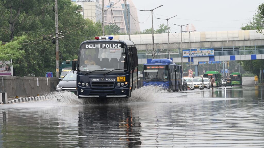Orange alert issued in Delhi as IMD predicts rain and thunderstorms | Latest News India