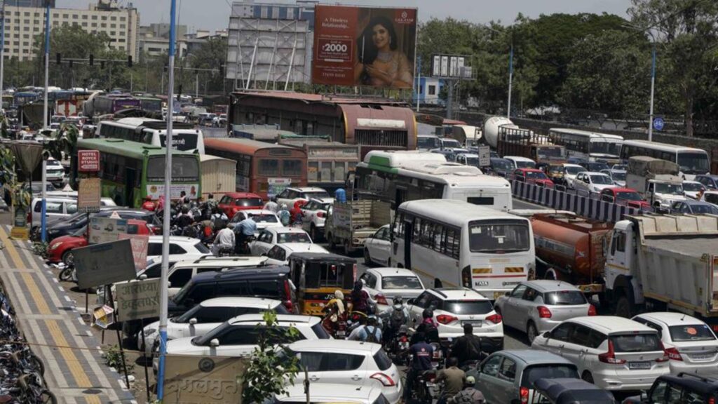 PMC proposes reducing parking spaces on 32 major roads