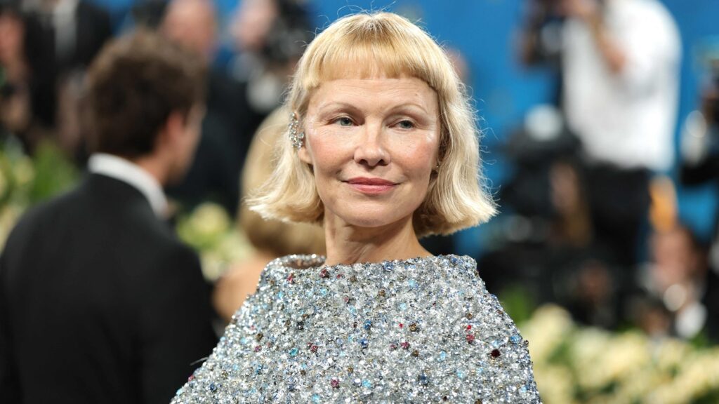 Pamela Anderson breaks silence on her dramatic Met Gala hair transformation: ‘It wasn’t about…’ | Fashion Trends