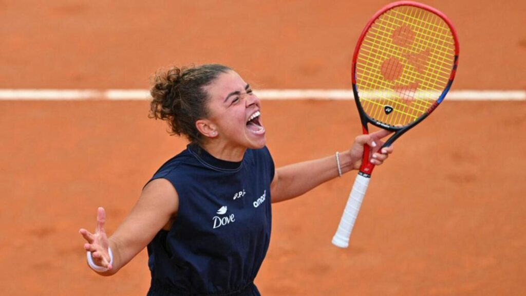 Pocket dynamo Paolini gets set for Paris | Tennis News