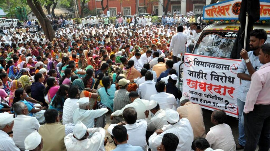 Protest by villagers against Purandar airport project continues