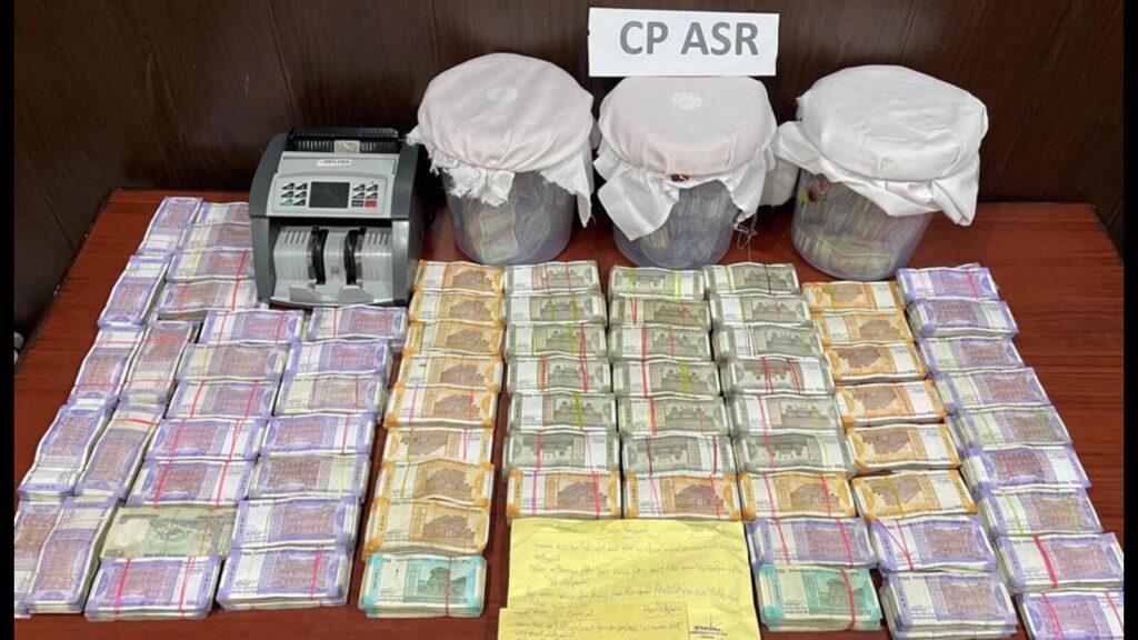 Punjab: 1.01kg heroin, ₹45.37 lakh seized: Cops dismantle 2 smuggling networks; 3 held