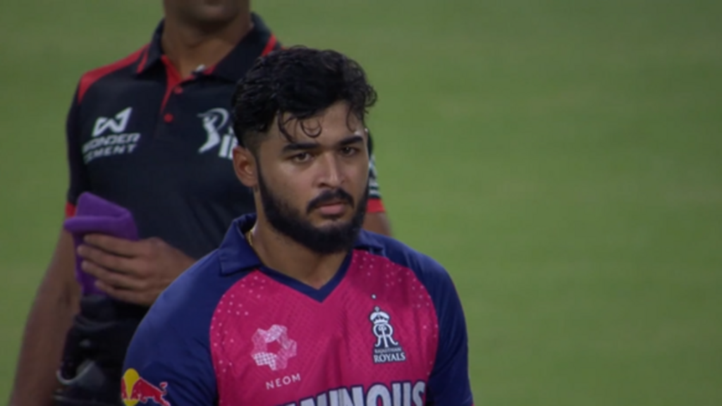 Riyan Parag shoots unflinching death stare at Hasaranga, left helpless after RR star dismissed for duck vs KKR