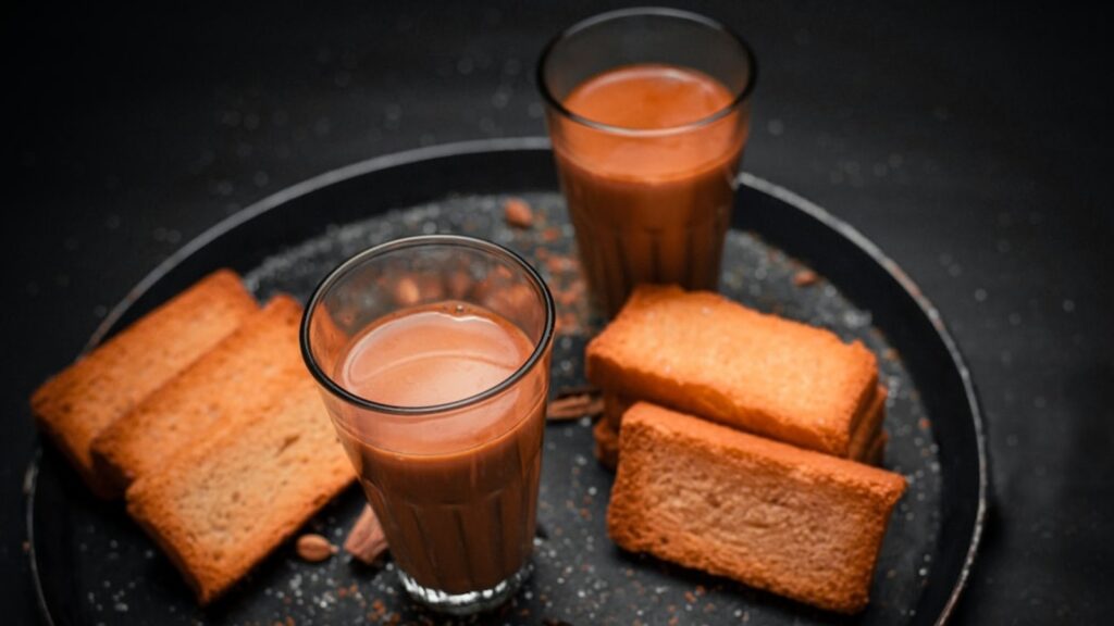 That innocent rusk could be spiking your blood sugar. Nutritionist suggests one snack that makes tea time healthy | Health