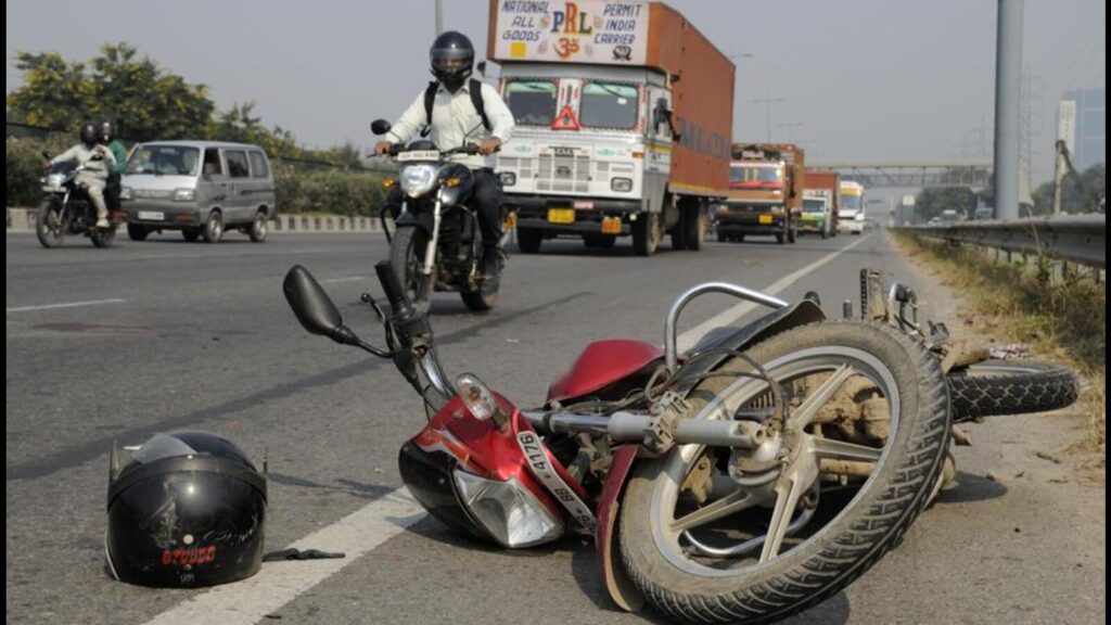 Three killed in separate road accidents in Raigad district | Mumbai news