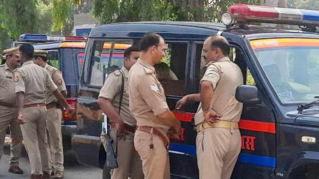 Two cheat MeitY of ₹3 crore using SAMRIDH startup scheme; arrested by Delhi Police | Latest News India