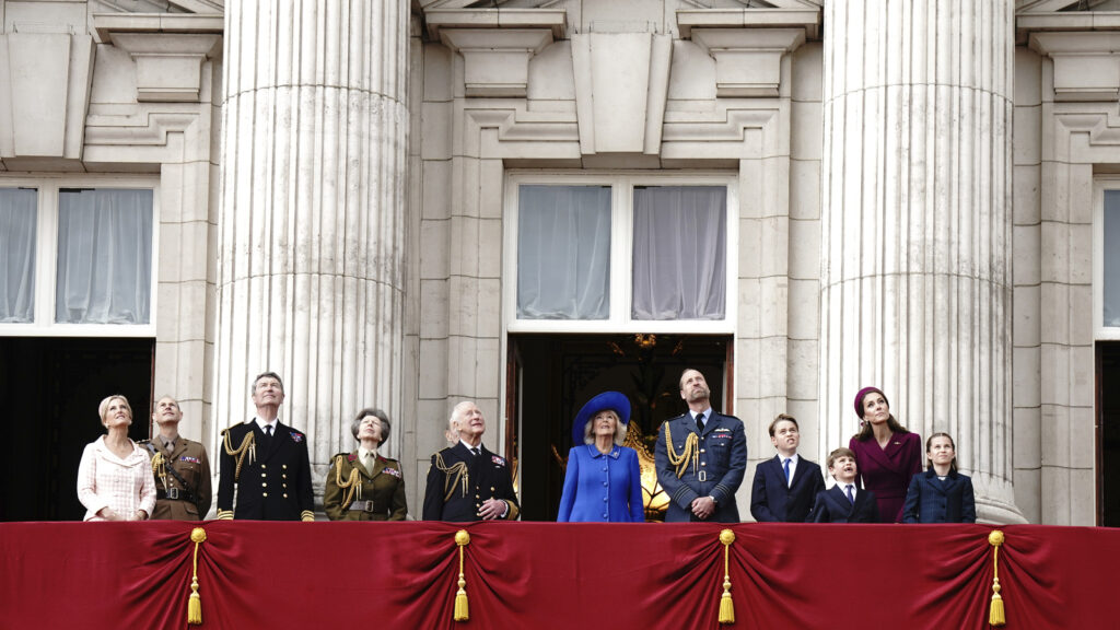 VE Day: Royals lead 80th anniversary event, Kate Middleton makes appearance | Pics