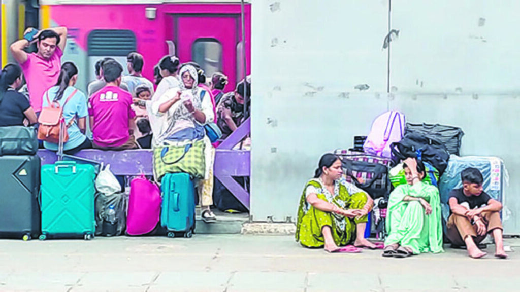 Will wait and see, say J&K students on special train in Delhi | Latest News Delhi