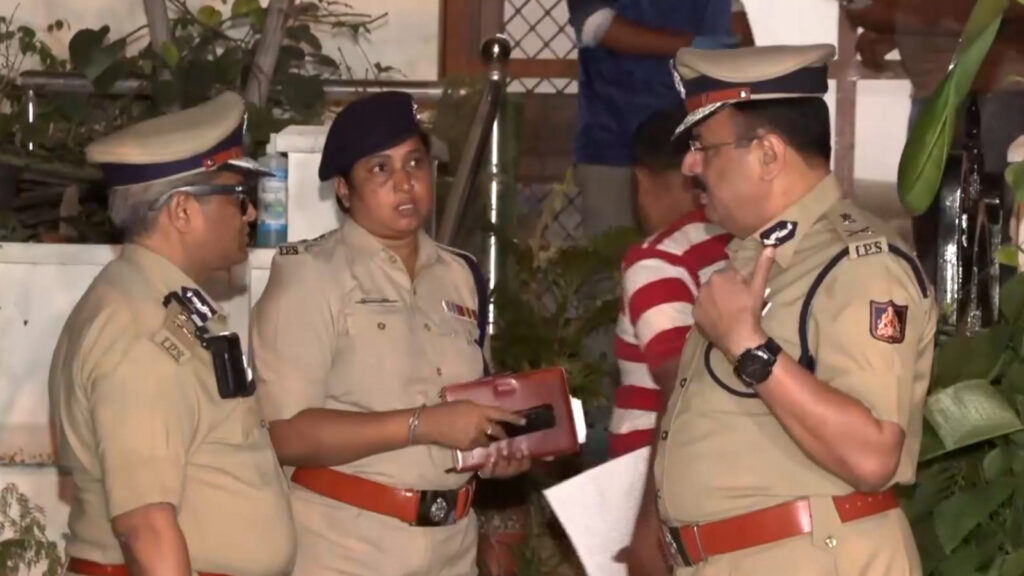 Woman’s body found inside suitcase near railway bridge in Bengaluru | Latest News India