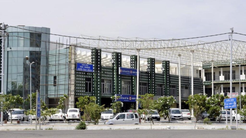 Yeida asks firm not to build film city without layout nod