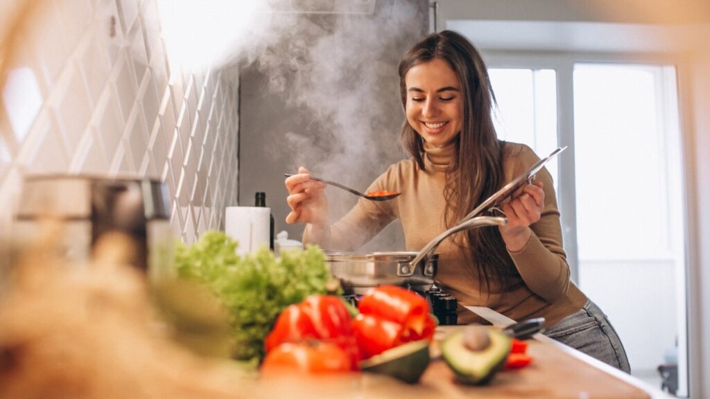Yoga trainer shares ’10 habits of fittest women in 30s’: They stick to simple, home-cooked meals instead of fad diets | Health