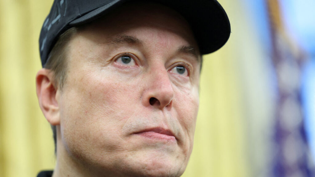 ‘We can’t do that with Elon Musk as CEO’: Fired Tesla employee blames billionaire for tanking sales | Trending
