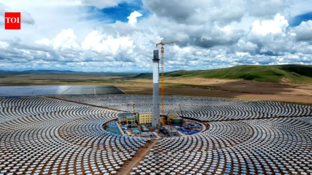 China completes installation of 15,927 mirrors concentrating heat at 1,040 °F at world’s highest solar thermal plant; will power 50,000 homes while saving 60,000 tons of coal annually
